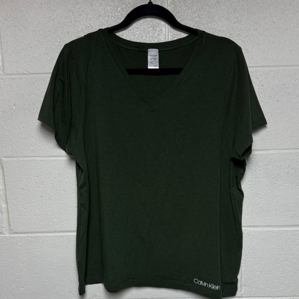 Calvin Klein Women's Green Pajama Top